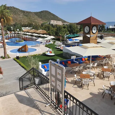 Bellazure Resort Turgutreis