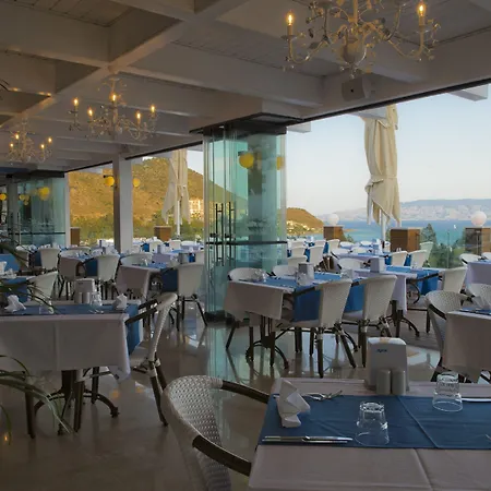 Bellazure Resort Turgutreis