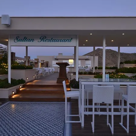 Bellazure Resort Turgutreis