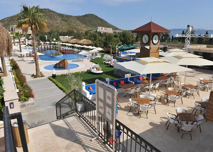 Bellazure Semesteranläggning (resort) Turgutreis