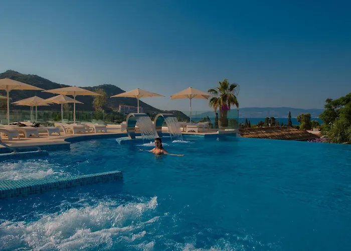 Semesteranläggning (resort) Bellazure Turgutreis