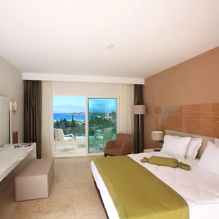 Bellazure Resort 4*