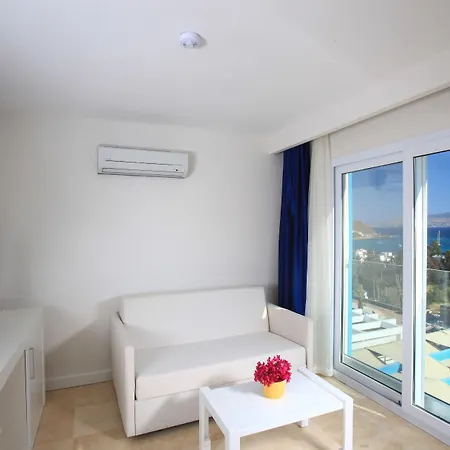 Bellazure Resort 4*